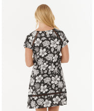 Load image into Gallery viewer, Keepsakes Shift Dress