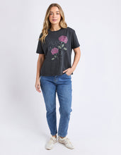 Load image into Gallery viewer, English Rose Tee