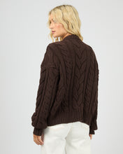 Load image into Gallery viewer, Higgins Cable Knit - Brown