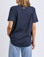 Load image into Gallery viewer, Party Applique Tee