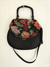 Load image into Gallery viewer, Chanrak Handbag