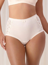 Load image into Gallery viewer, Triumph Cotton & Lace Full Brief