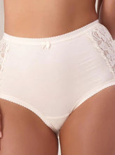 Load image into Gallery viewer, Triumph Cotton & Lace Full Brief