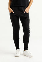 Load image into Gallery viewer, Apartment Pant - Winter Orchid X