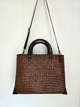 Load image into Gallery viewer, Isara Tote