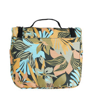 Load image into Gallery viewer, Travel Beauty - Black Sands 3