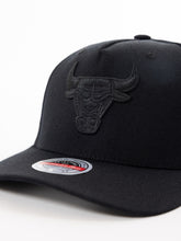 Load image into Gallery viewer, NBA Black On Black Snapback - Chicago Bulls