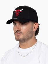 Load image into Gallery viewer, NBA Black W/ Team Logo Flex 110 Snapback - Chicago Bulls