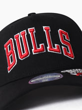 Load image into Gallery viewer, NBA Double Up 110 Snapback - Chicago Bulls