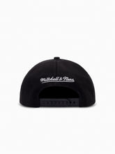Load image into Gallery viewer, NBA Evergreen Team Pro Pinch Snapback - Los Angeles Lakers