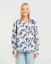 Load image into Gallery viewer, Hassey Top