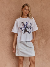Load image into Gallery viewer, Salore Printed Tee - Lily