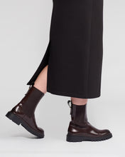 Load image into Gallery viewer, Falcon Skirt - Black