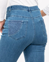 Load image into Gallery viewer, Basket Weave Skinny Jean 5535 - Plain New Blue