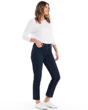 Load image into Gallery viewer, Wynona Curve Jeans - Smokey Blue
