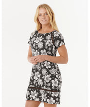 Load image into Gallery viewer, Keepsakes Shift Dress
