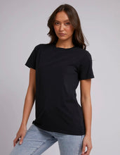 Load image into Gallery viewer, Core Layering  Tee - Black
