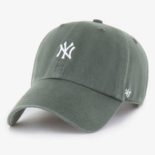Load image into Gallery viewer, 47 Clean Up Base Runner New York Yankees - Moss
