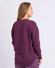 Load image into Gallery viewer, Simplified Metallic Crew - Plum
