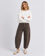 Load image into Gallery viewer, Atticus Barrel Jean - Chocolate
