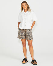 Load image into Gallery viewer, Wyatt Short Sleeve Denim Shirt
