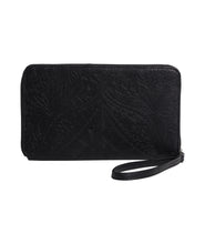 Load image into Gallery viewer, Travel Wallet - Black
