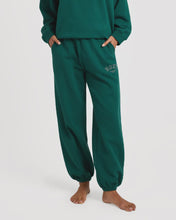 Load image into Gallery viewer, Dreamy Days Trackpant - Forest
