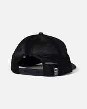 Load image into Gallery viewer, Iconic Boys Trucker - Camo
