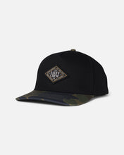Load image into Gallery viewer, Iconic Snapback - Camo
