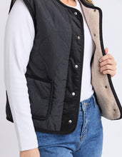 Load image into Gallery viewer, Alberta Vest

