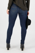 Load image into Gallery viewer, Skinny Leg Jean 5897 - Gold Stitch
