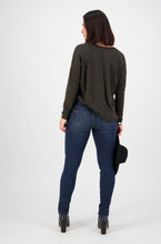 Load image into Gallery viewer, Skinny Leg Jean 5897 - Gold Stitch
