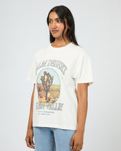 Load image into Gallery viewer, Palm Desert Box Tee
