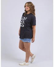 Load image into Gallery viewer, Azalea Tee
