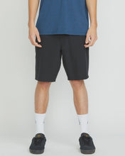 Load image into Gallery viewer, Frickin Cross Shred 20 Shorts - Black
