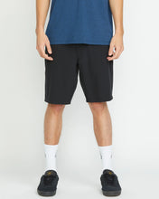 Load image into Gallery viewer, Frickin Cross Shred 20 Shorts - Black
