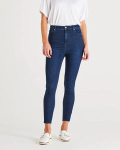 Betty Essential Jeans - Indigo Blue