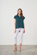 Load image into Gallery viewer, Scoop Back Hem Blouse
