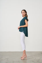 Load image into Gallery viewer, Scoop Back Hem Blouse
