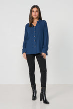 Load image into Gallery viewer, Raglan Sleeve &amp; Wood Button Shirt - Blue
