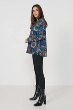 Load image into Gallery viewer, Raglan Sleeve &amp; Wood Buttons Shirt - Print
