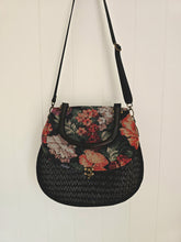 Load image into Gallery viewer, Chanrak Handbag
