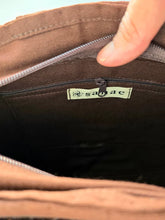 Load image into Gallery viewer, Chanrak Handbag
