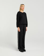 Load image into Gallery viewer, Sienna Top - Noir Pleat
