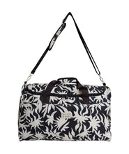 Load image into Gallery viewer, Weekender - White/Black
