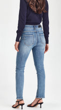 Load image into Gallery viewer, Peachy Push Up Jean
