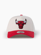 Load image into Gallery viewer, NBA White/Cream/Red Pro Pinch Snapback - Chicago Bulls
