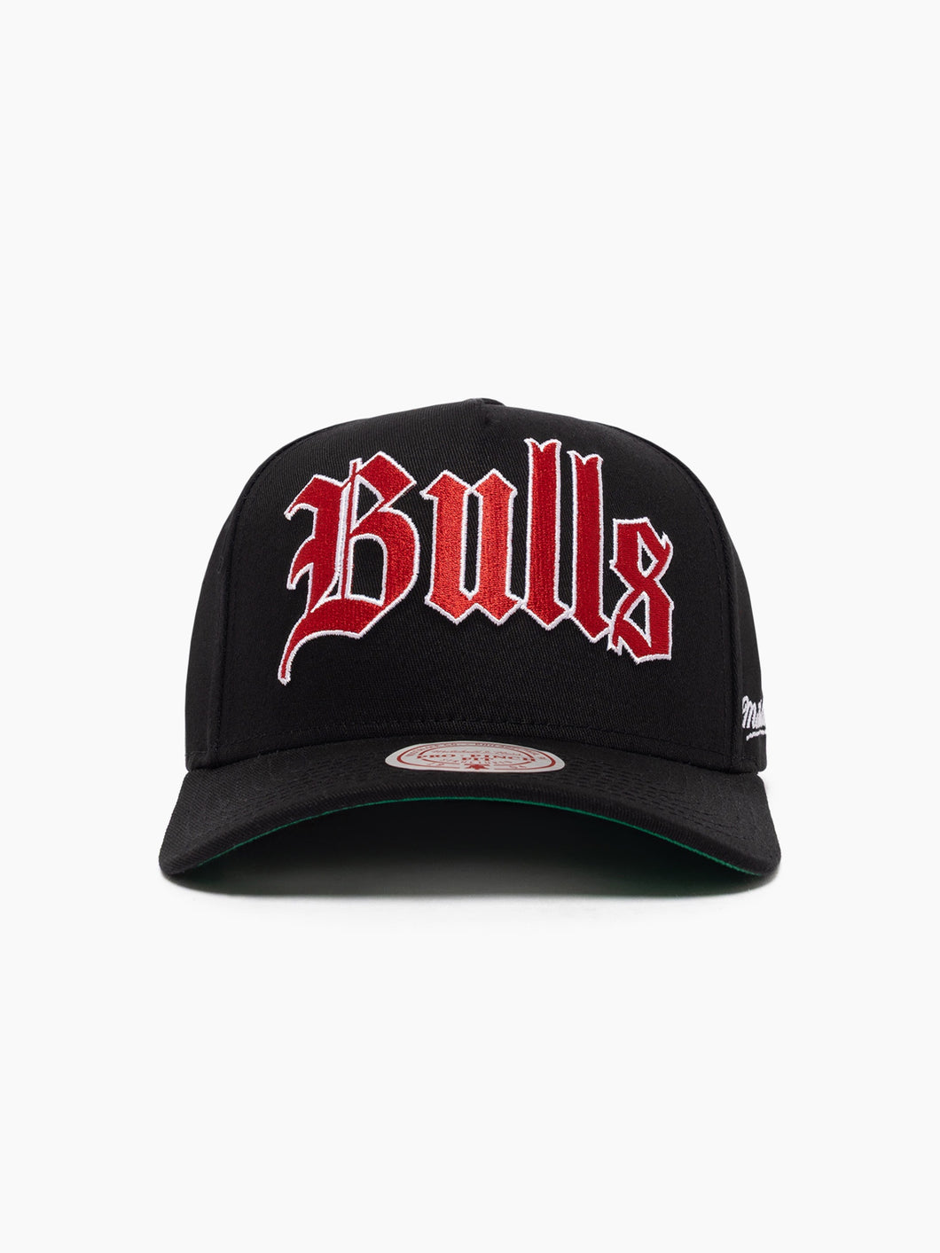 NBA Old English Pro Pinch Snapback - Bulls