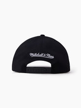 Load image into Gallery viewer, NBA Gradient Arch 110 Snapback - Charlotte Hornets
