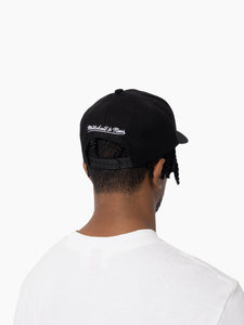 NBA Evergreen Team Pro Pinch Snapback - Charlotte Hornets